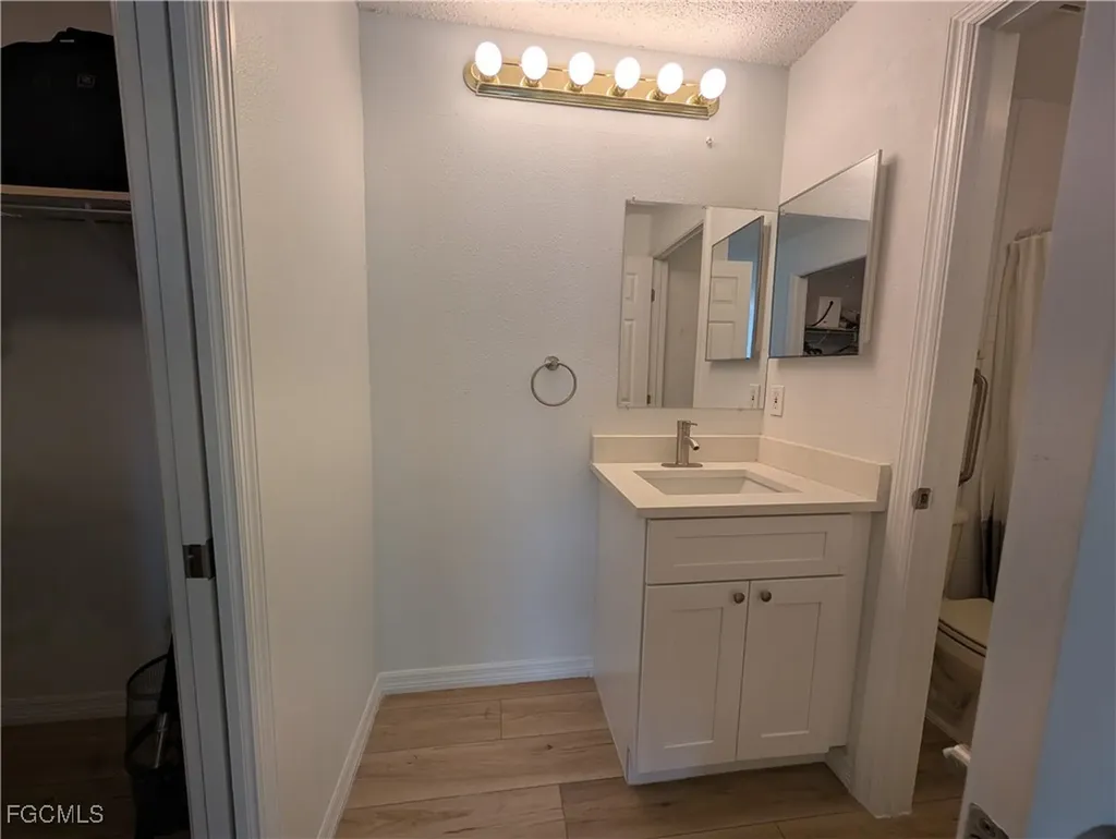 5716 Foxlake Drive North Fort Myers FL 33917