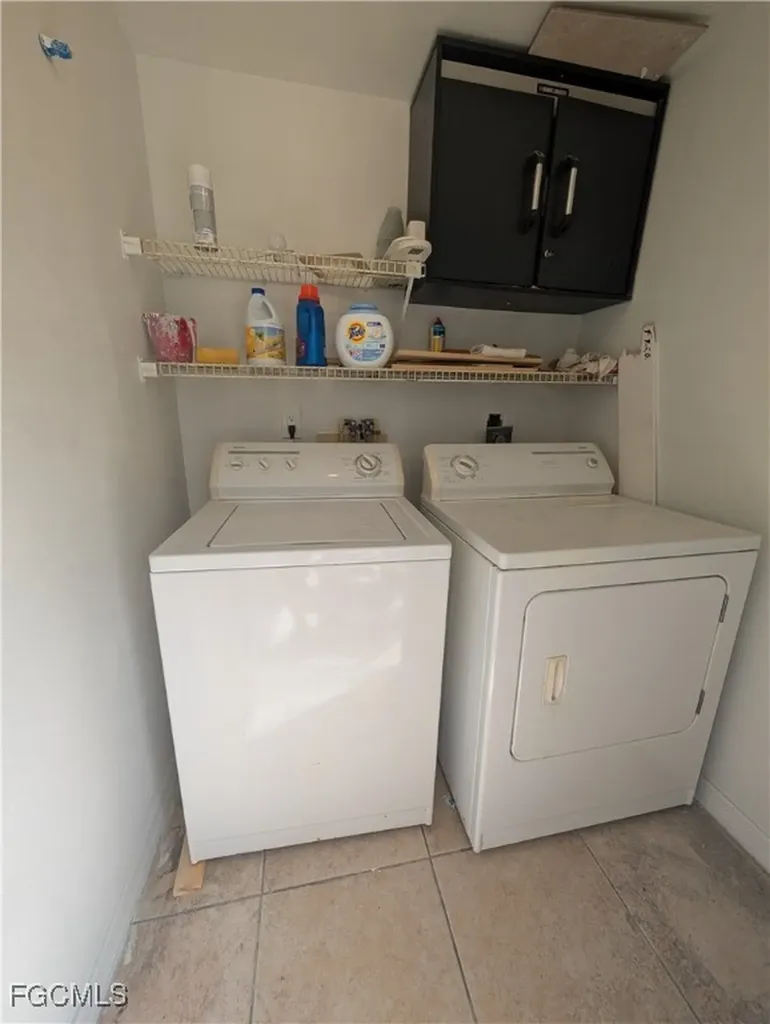 5716 Foxlake Drive North Fort Myers FL 33917