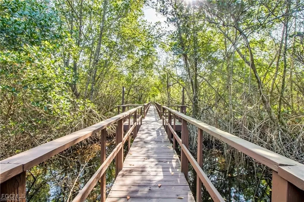 5716 Foxlake Drive North Fort Myers FL 33917