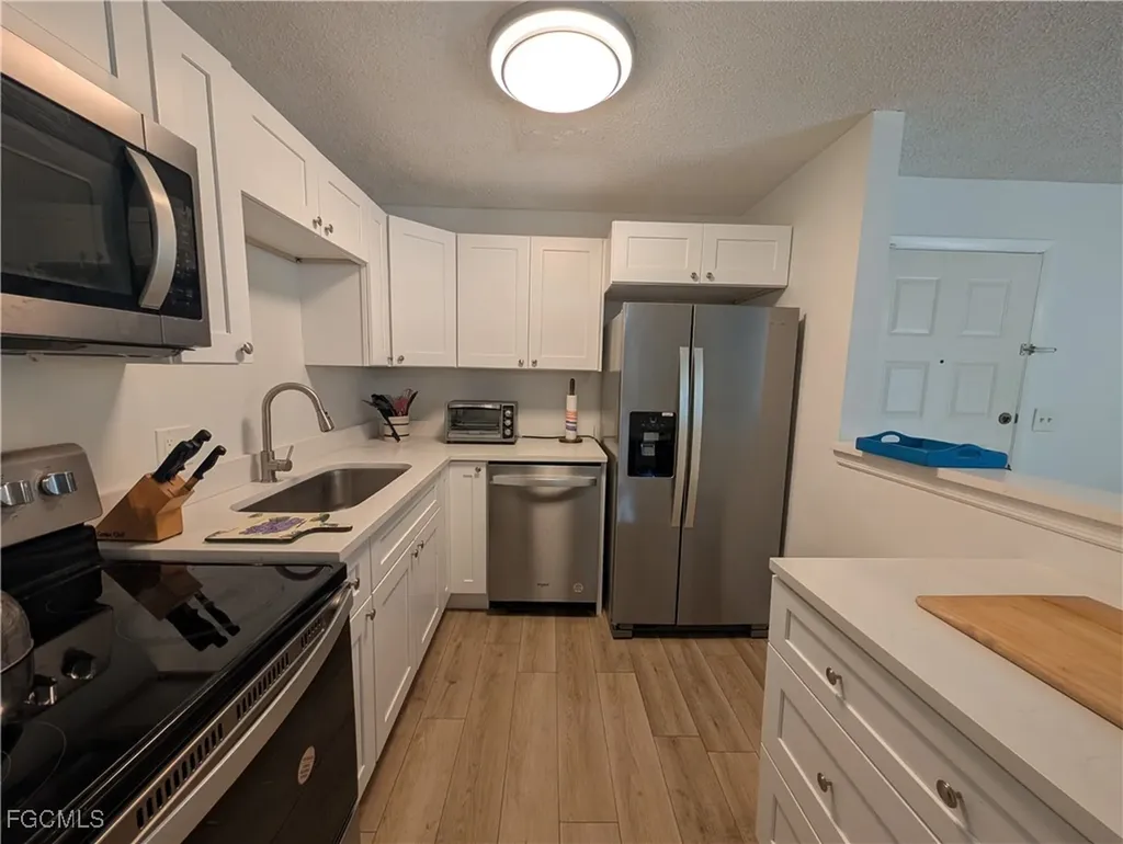 5716 Foxlake Drive North Fort Myers FL 33917