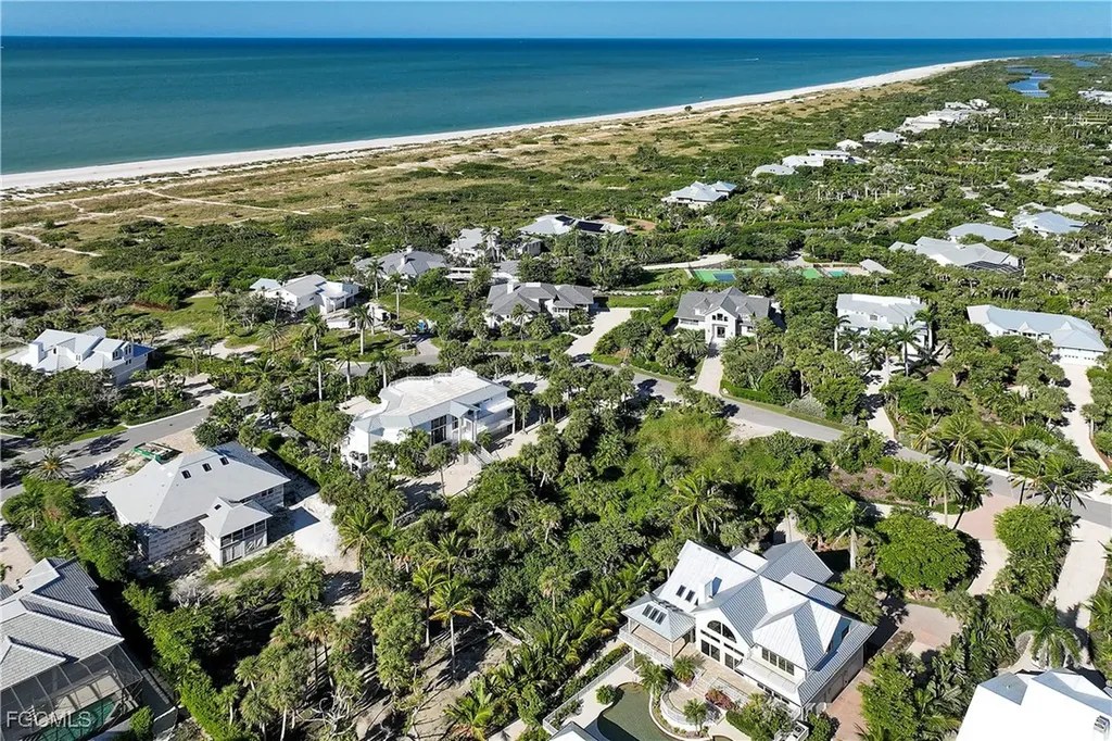 1321 Seaspray Lane Sanibel FL 33957