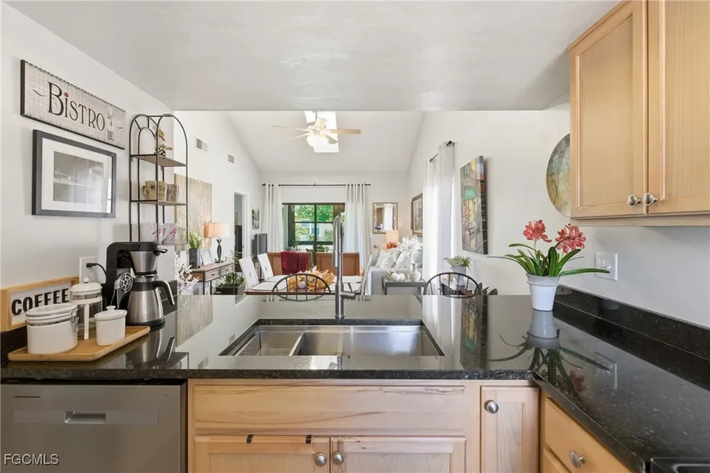 4616 SE 6th Avenue Cape Coral FL 33904