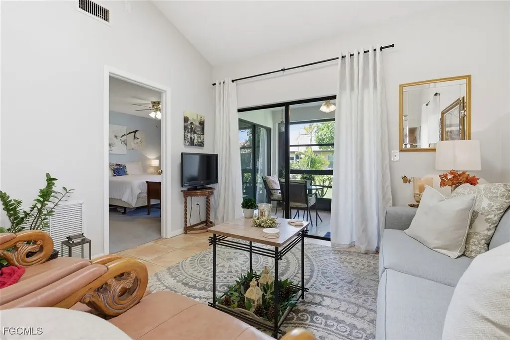 4616 SE 6th Avenue Cape Coral FL 33904