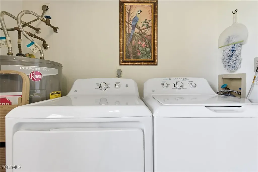 4616 SE 6th Avenue Cape Coral FL 33904