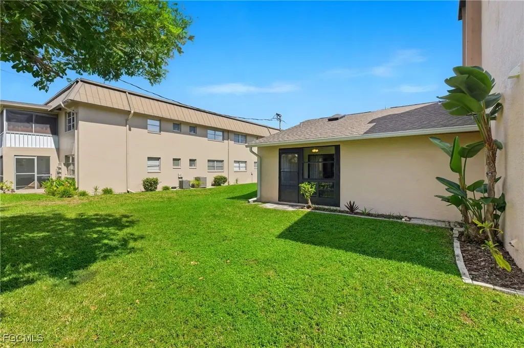 4616 SE 6th Avenue Cape Coral FL 33904