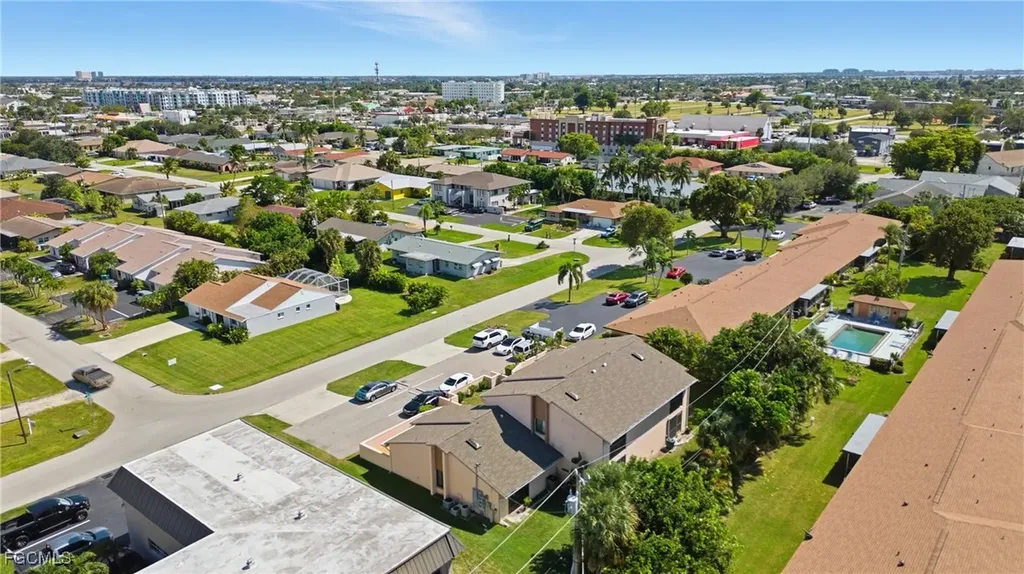 4616 SE 6th Avenue Cape Coral FL 33904