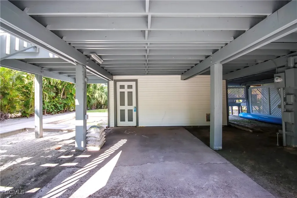 1444 Sandpiper Circle Sanibel FL 33957