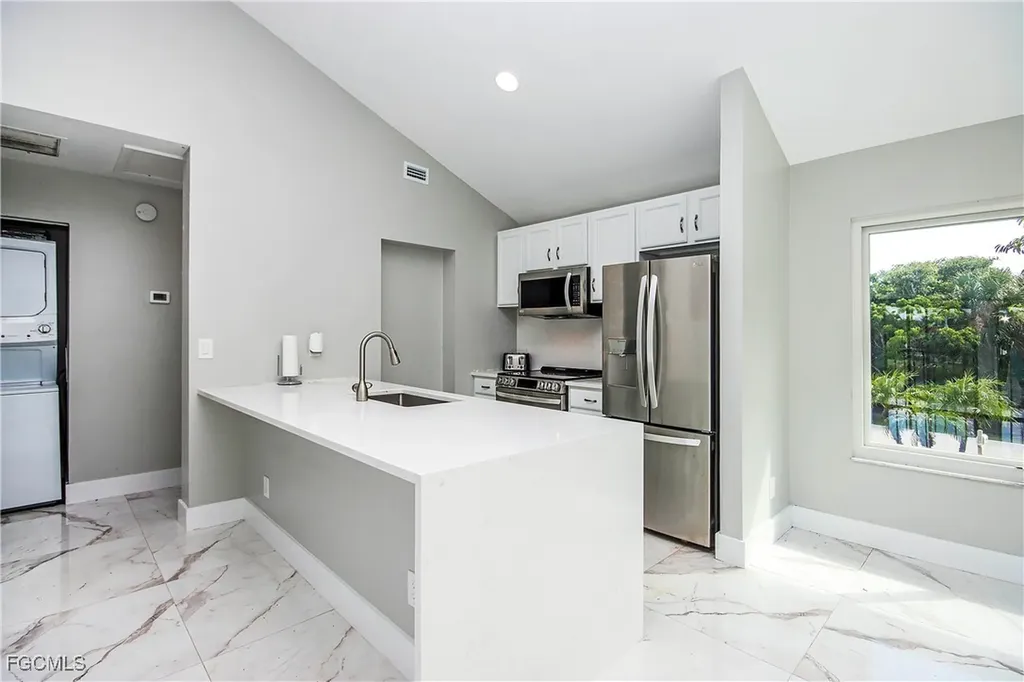 1444 Sandpiper Circle Sanibel FL 33957