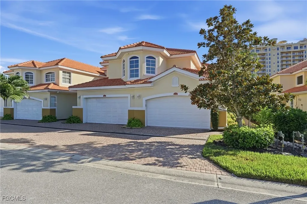 5957 Tarpon Gardens Circle Cape Coral FL 33914