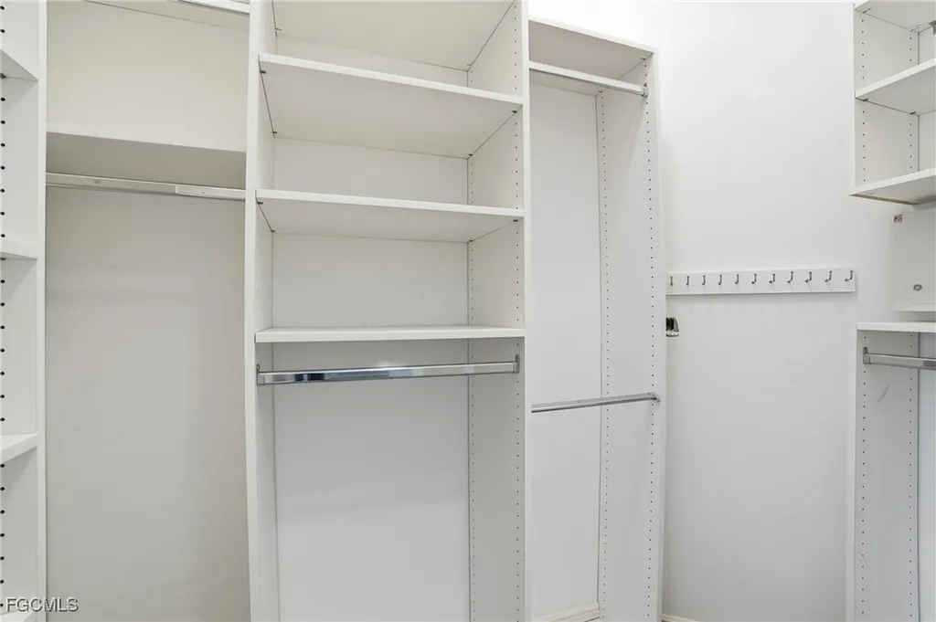 5957 Tarpon Gardens Circle Cape Coral FL 33914