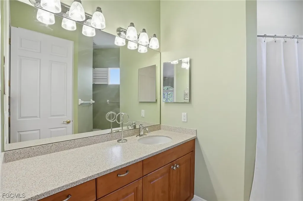 5957 Tarpon Gardens Circle Cape Coral FL 33914