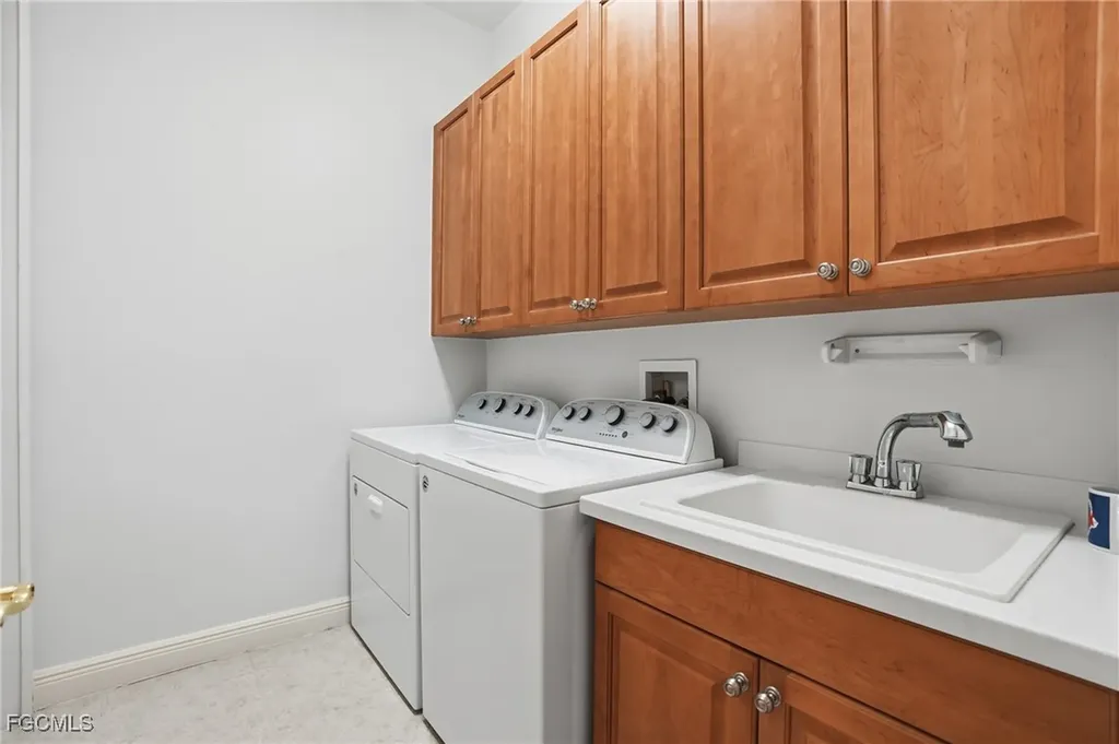 5957 Tarpon Gardens Circle Cape Coral FL 33914