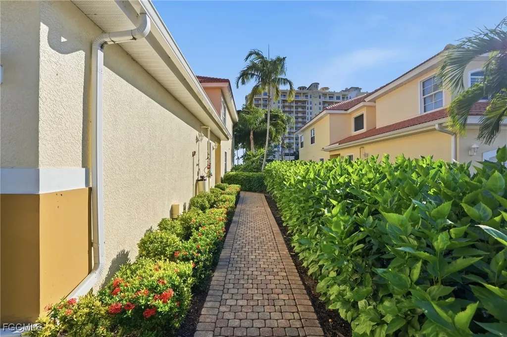 5957 Tarpon Gardens Circle Cape Coral FL 33914