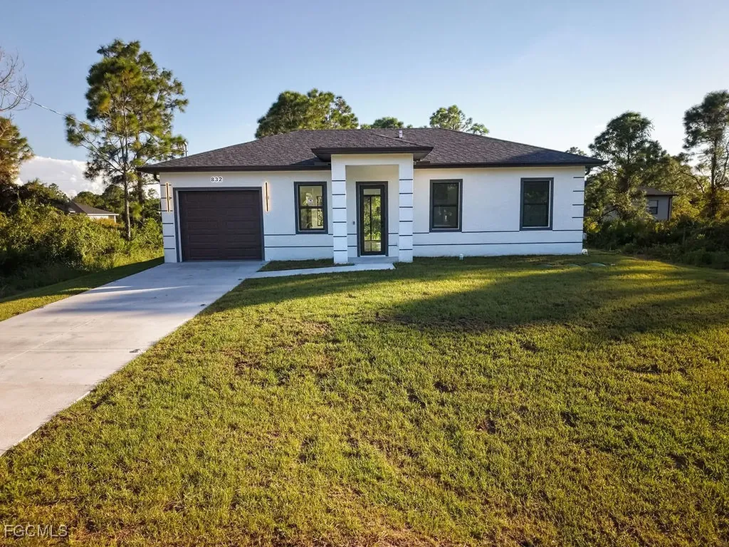 832 Carpenter Street E Lehigh Acres FL 33974