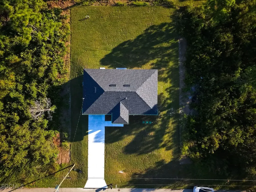 832 Carpenter Street E Lehigh Acres FL 33974