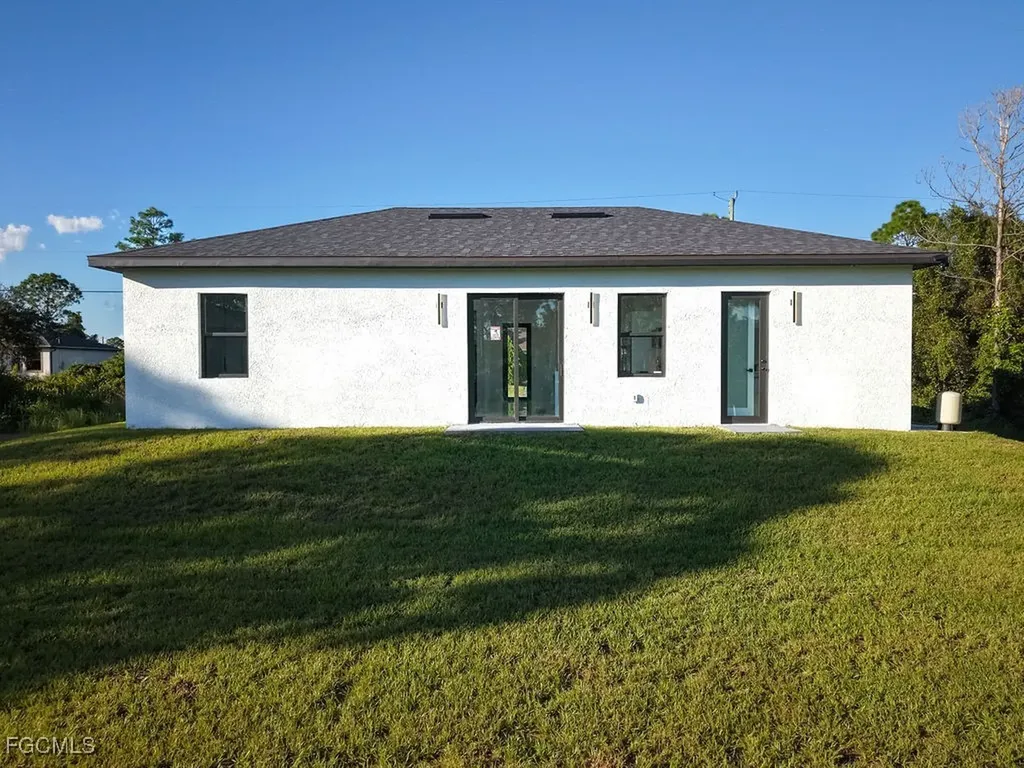 832 Carpenter Street E Lehigh Acres FL 33974