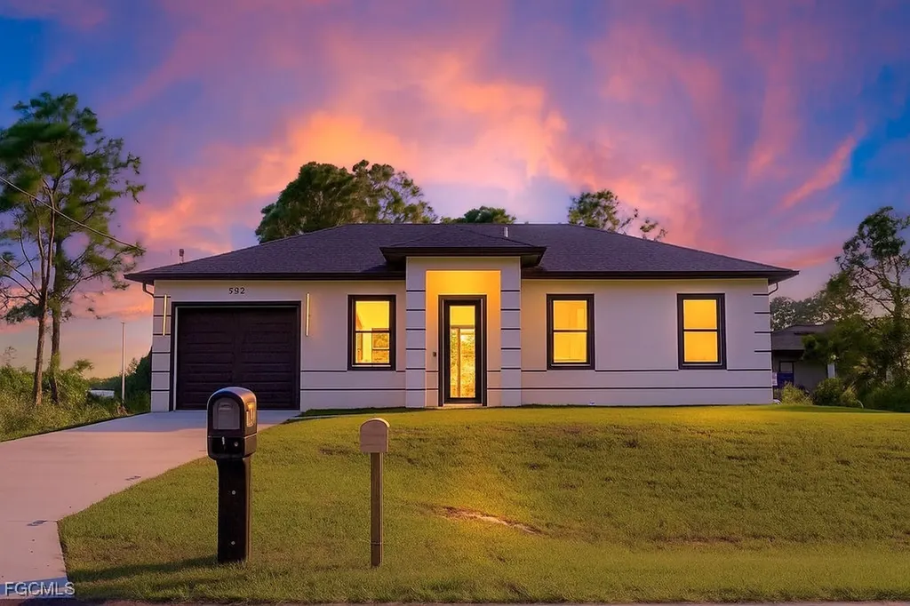 832 Carpenter Street E Lehigh Acres FL 33974