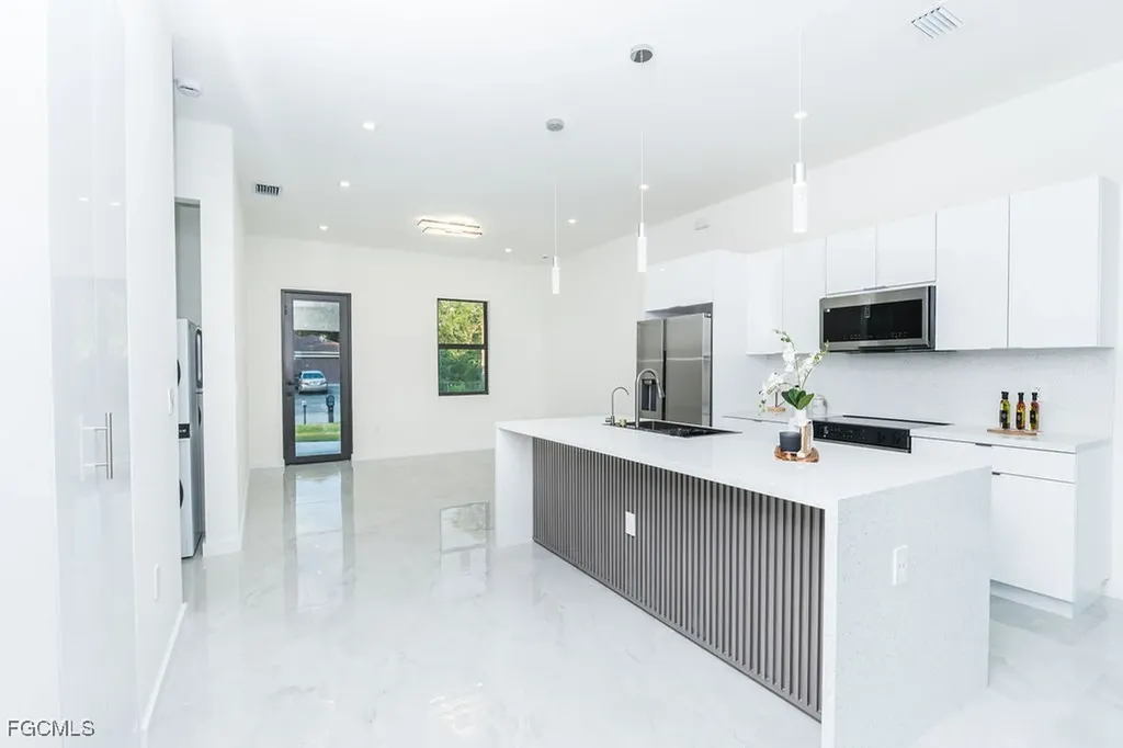 832 Carpenter Street E Lehigh Acres FL 33974