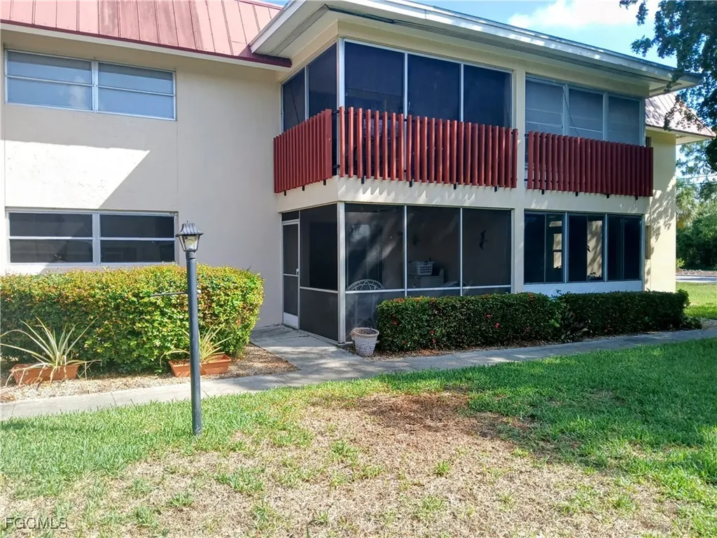 198 Joel Boulevard Lehigh Acres FL 33936