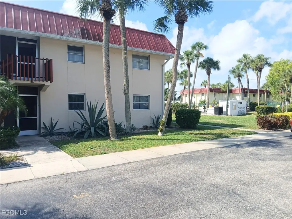 198 Joel Boulevard Lehigh Acres FL 33936