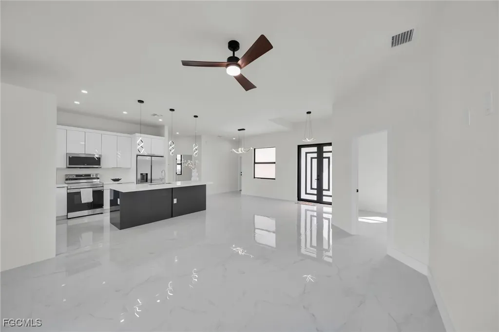 2903 NW 3rd Street Cape Coral FL 33993