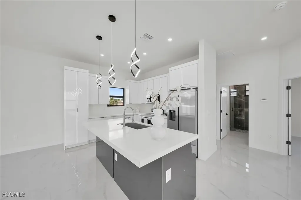 2903 NW 3rd Street Cape Coral FL 33993