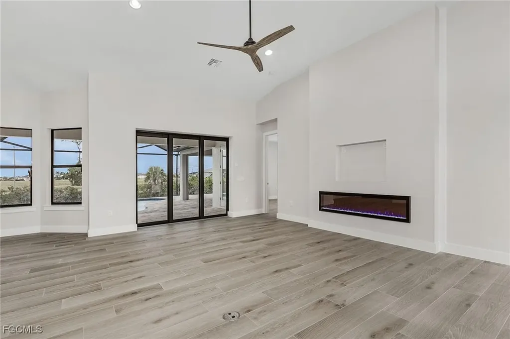 106 SW 33rd Place Cape Coral FL 33991