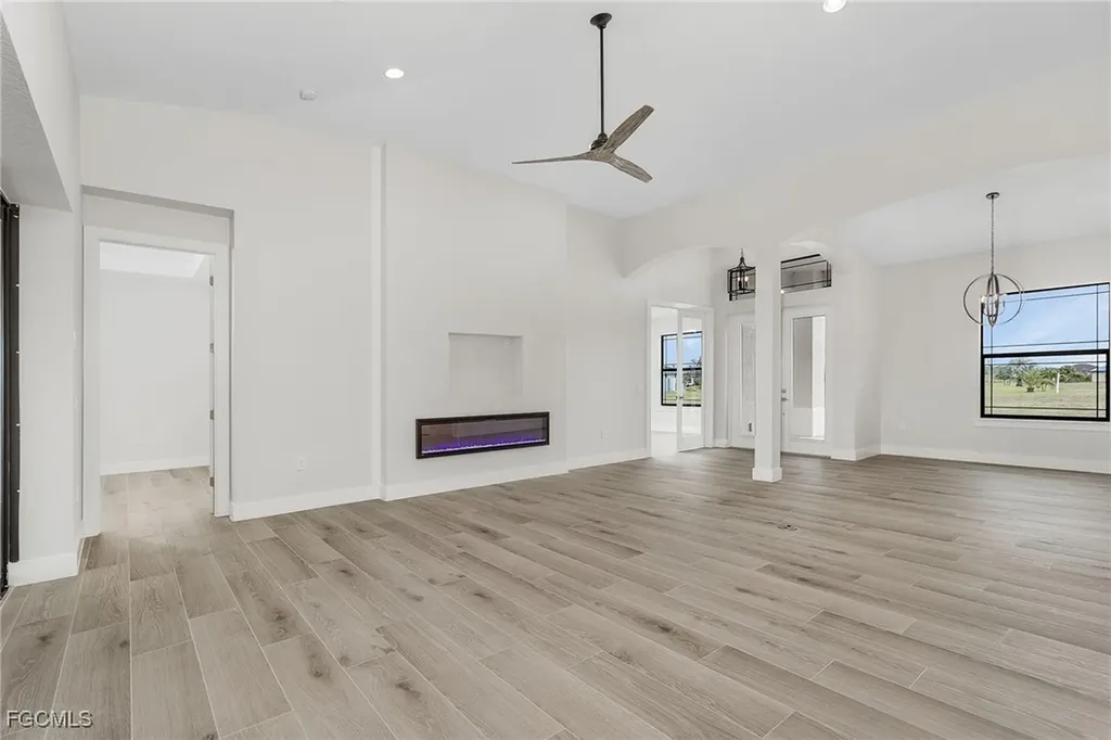 106 SW 33rd Place Cape Coral FL 33991