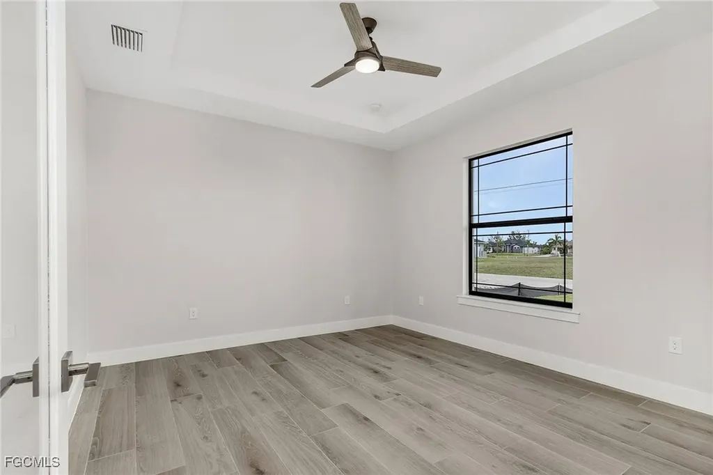 106 SW 33rd Place Cape Coral FL 33991