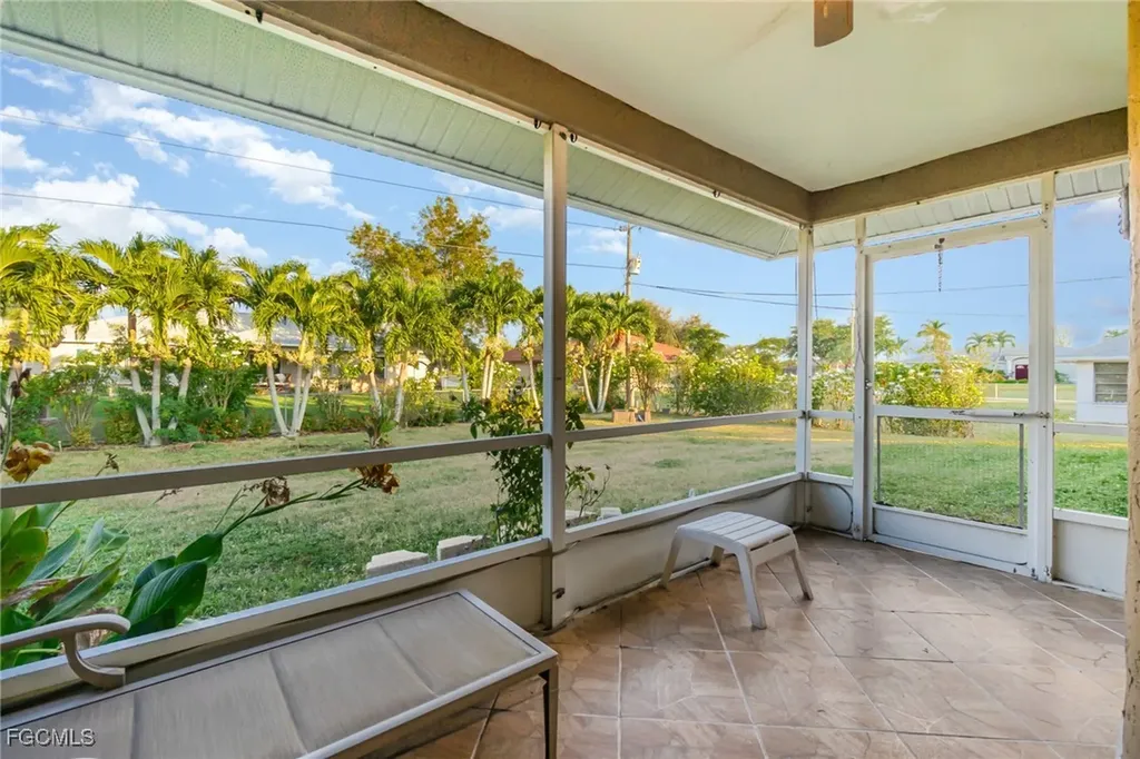 2721 SW 3rd Avenue Cape Coral FL 33914