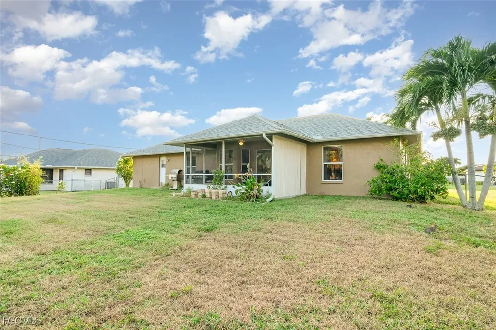 2721 SW 3rd Avenue Cape Coral FL 33914