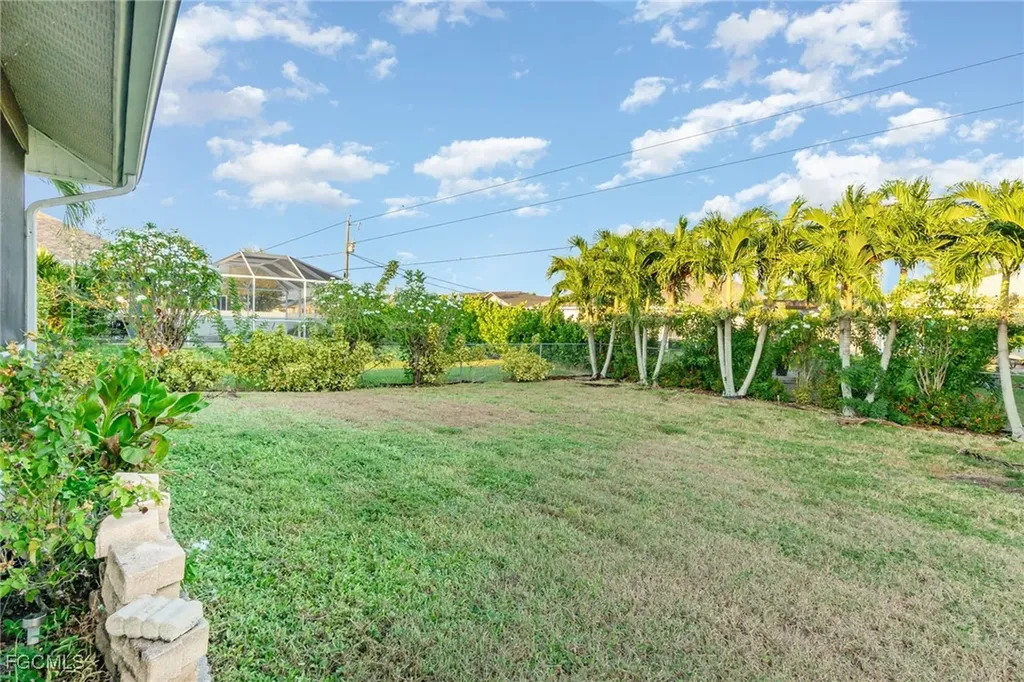 2721 SW 3rd Avenue Cape Coral FL 33914