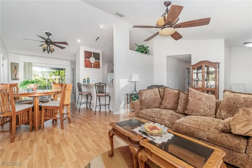 2721 SW 3rd Avenue Cape Coral FL 33914