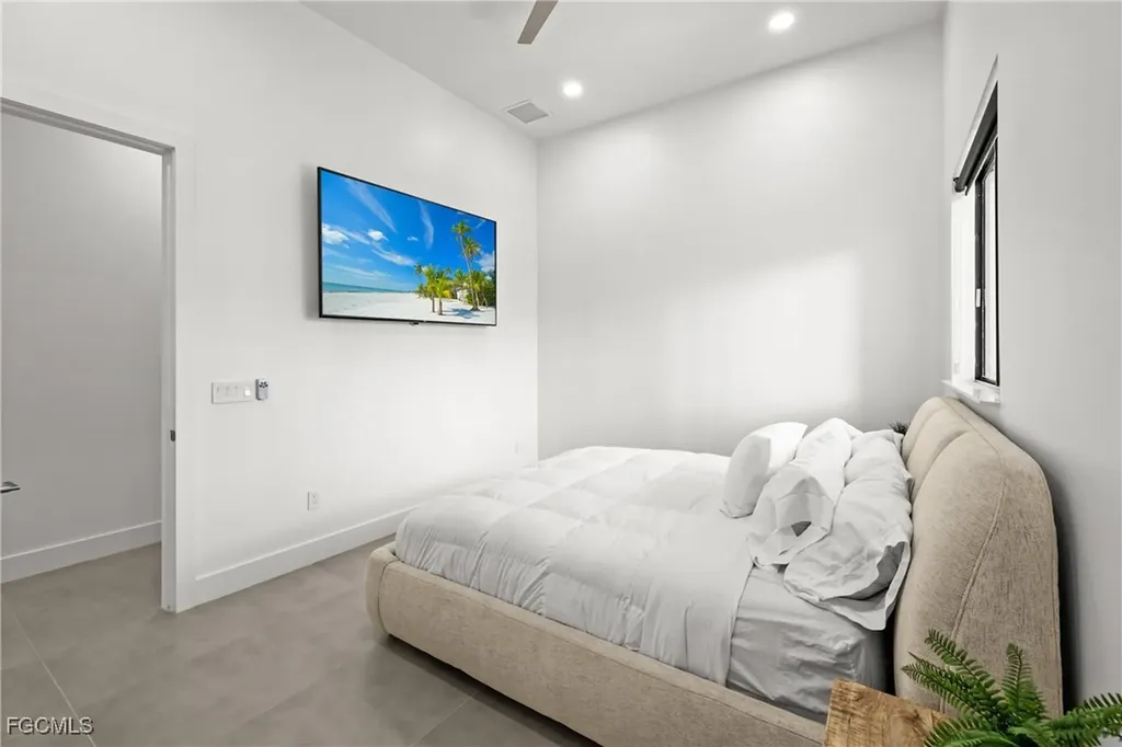 1332 Longwood Drive Fort Myers FL 33919