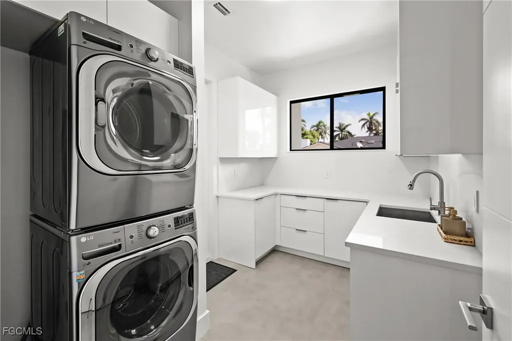 1332 Longwood Drive Fort Myers FL 33919