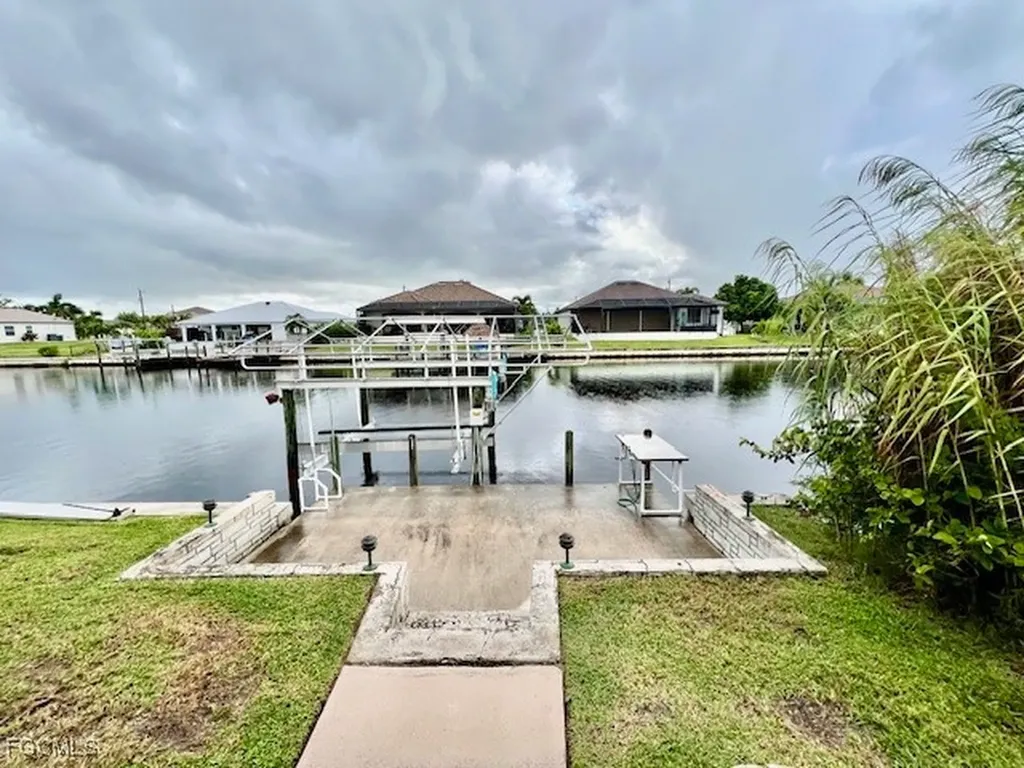426 NW 37th Place Cape Coral FL 33993