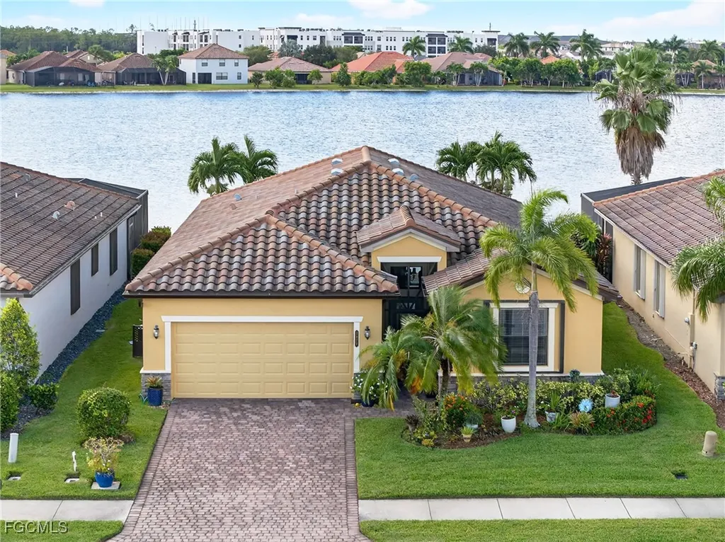 2877 Via Piazza Loop Fort Myers FL 33905