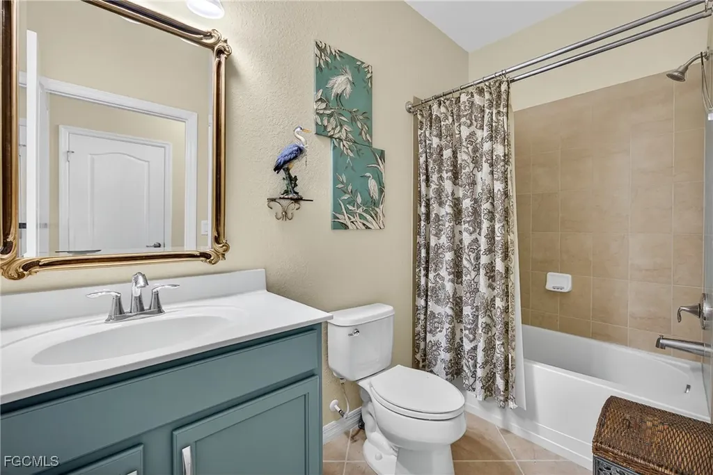 2877 Via Piazza Loop Fort Myers FL 33905