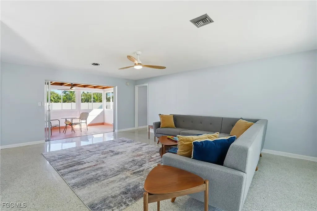 233 SE 47th Street Cape Coral FL 33904