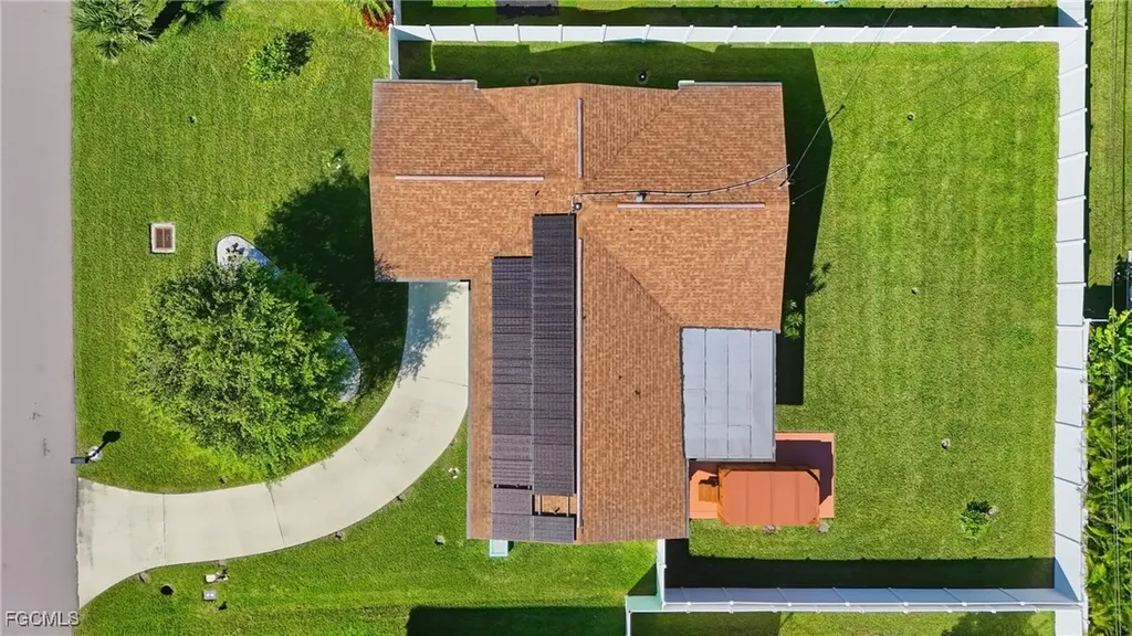 233 SE 47th Street Cape Coral FL 33904