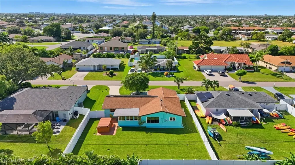 233 SE 47th Street Cape Coral FL 33904