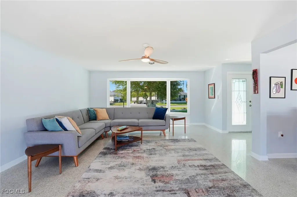 233 SE 47th Street Cape Coral FL 33904