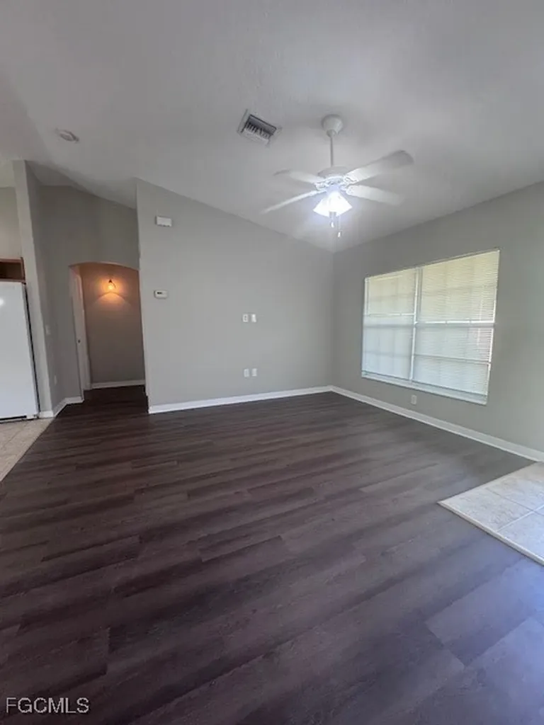 2805 15th Street SW Lehigh Acres FL 33976