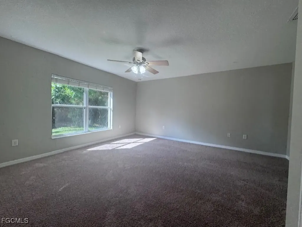 2805 15th Street SW Lehigh Acres FL 33976