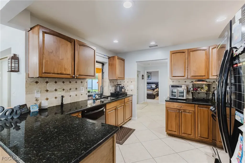 2103 SE 8th Avenue Cape Coral FL 33990