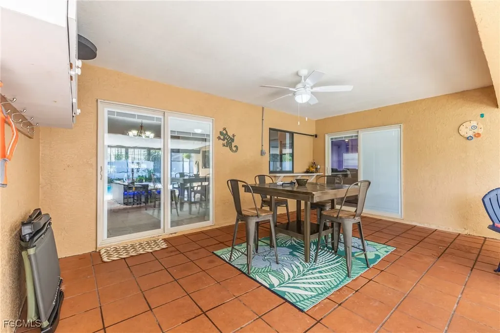 2103 SE 8th Avenue Cape Coral FL 33990