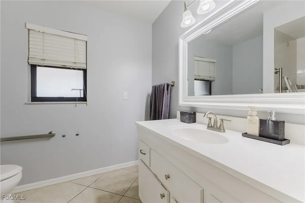 2103 SE 8th Avenue Cape Coral FL 33990