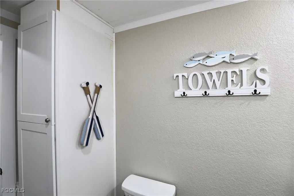 5509 Colonial Road North Fort Myers FL 33917