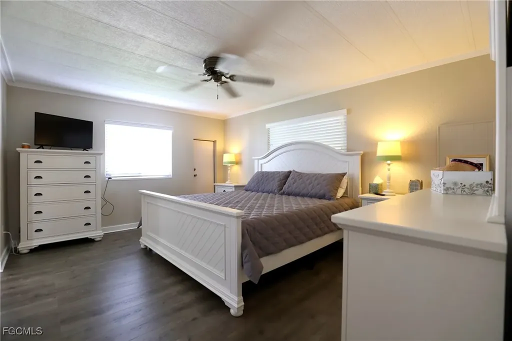 5509 Colonial Road North Fort Myers FL 33917