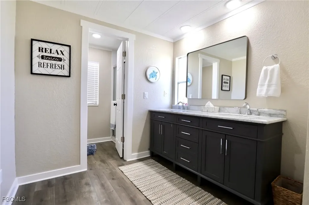 5509 Colonial Road North Fort Myers FL 33917